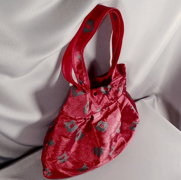 Red Brocade Reversible Tote - Picture 4 of 8
